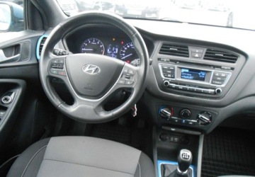 Hyundai i20 II Coupe 1.2 MPI 84KM 2016 Hyundai i20 Hyundai i20 II 1.2 Benzyna 84 KM 1.2 Benzyna 84KM, zdjęcie 9