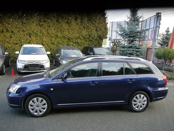 Toyota Avensis I Kombi 1.8 129KM 2003 Toyota Avensis 1.8 bez rdzy i korozji bezwypadkowy, zdjęcie 9