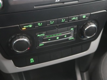 Skoda Yeti Minivan 1.2 TSI 105KM 2011 Skoda Yeti 1.2 TSI, Salon Polska, Klima, zdjęcie 11