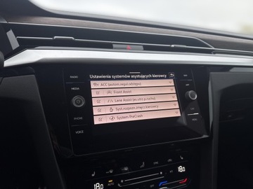 Volkswagen Arteon Fastback Facelifting 2.0 TSI 190KM 2022 Volkswagen Arteon Elegance 2.0 TSI 190KM, DSG, Sal, zdjęcie 25