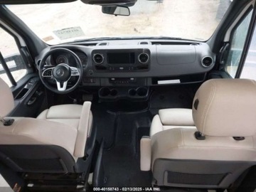 Mercedes Sprinter III 2021 Mercedes-Benz Sprinter 2021 Mercedes-Benz Sprinter Cab Chassis 3500XD Stan, zdjęcie 15