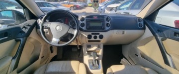 Volkswagen Tiguan I 2008 Volkswagen Tiguan 112008r, 2.0TDI. Uszkodzony prawy bok. Jezdzi. 2.0, zdjęcie 4