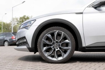 Skoda Superb III Scout 2.0 TSI 280KM 2023 Skoda Superb 2.0 TSI 4x4 Scout DSG, 280KM, salon pl, DCC, fv23, panorama,, zdjęcie 3