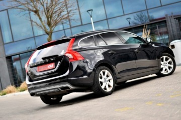 Volvo V60 I Kombi 2.0 D3 136KM 2013 Volvo V60 LiFT 2,0D 5-Cilindrów Automat Ledy, zdjęcie 1