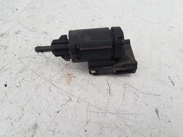 CZUJNIK ŚWIATEŁ STOP STOPU VW GOLF V 3B0945511C