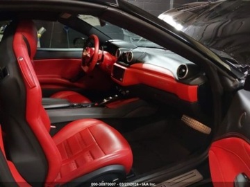 Ferrari California 2017 Ferrari California T 2017 3.9l 3.9 Benzyna 553KM, zdjęcie 9