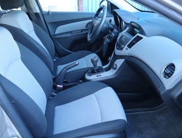 Chevrolet Cruze Sedan 1.6 16V DOHC 124KM 2012 Chevrolet Cruze 1.6 i 16V, Salon Polska, Klima, zdjęcie 6