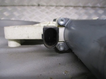 MECHANIZMUS OKNO PRAVÝ PŘEDNÍ MERCEDES A TŘÍDA W169