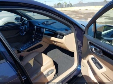 Porsche Macan 2021 Porsche Macan 2021 2.0 Benzyna 248KM, zdjęcie 9