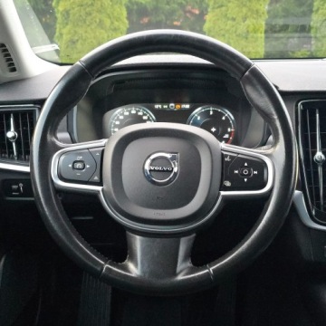 Volvo V90 II Kombi 2.0 D3 150KM 2017 Volvo V90 2.0 D3 Momentum Pro Diesel 150KM, zdjęcie 35