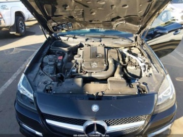 Mercedes SLK R172 2015 Mercedes-Benz SLK 250 2015 1.8 Benzyna 201KM, zdjęcie 8