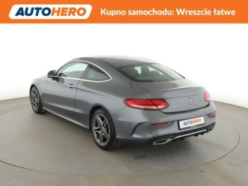 Mercedes Klasa C W205 Coupe Facelifting 2.0 220d 194KM 2018 Mercedes C 220 automat full LED skóra/alcantara, zdjęcie 3