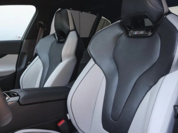 BMW Seria 5 G90-91 M Sedan 4.4 V8 727KM 2025 BMW Seria 5 M5 Sedan 4.4 (727KM) 2025, zdjęcie 4