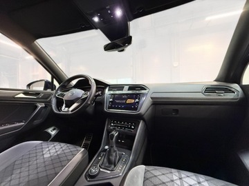 Volkswagen Tiguan Allspace SUV Facelifting 2.0 TSI 190KM 2022 Volkswagen Tiguan Allspace Volkswagen Tiguan R-LIN, zdjęcie 32