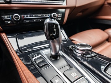 BMW Seria 5 F10-F11 Touring Facelifting 520d 190KM 2015 BMW Seria 5 520d xDrive Combi 2.0 190KM 2015, zdjęcie 20