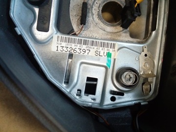 KIEROWNICA OPEL ASTRA III SKÓRA ORYG .*