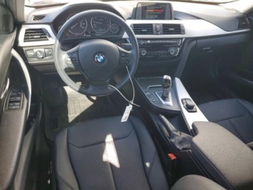 BMW Seria 3 G20-G21 2018 BMW Seria 3 320i 2018 2.0 Benzyna 180KM, zdjęcie 4
