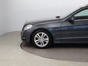 Mercedes Klasa E W212 Kombi 200 CGI BlueEFFICIENCY 184KM 2012 Mercedes E E 200, Automat, Skóra, Navi, Xenon, zdjęcie 14