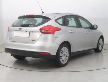 Ford Focus III Hatchback 5d facelifting 1.0 EcoBoost 100KM 2015 Ford Focus 1.0 EcoBoost, Klima, Parktronic, zdjęcie 4