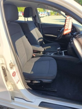 BMW Seria 1 F20-F21 Hatchback 5d 116d 116KM 2011 BMW Seria 1 BMW Seria 1 2.0 Model 116d 2.0diesel 116KM 2.0 Diesel 116KM, zdjęcie 8