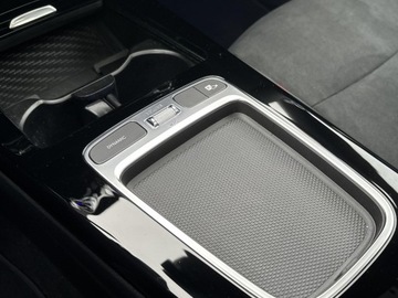 Mercedes CLA C118/X118 Coupe Facelifting 1.3 200 163KM 2024 Mercedes-Benz CLA 200 Dach panoramiczny/ Kamery 36, zdjęcie 26