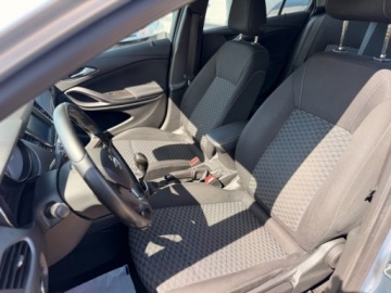 Opel Astra K Sports Tourer 1.0 Turbo 105KM 2016 Opel Astra Swietny stan Bogate wyposazenie Po serwisie Benzyna 105KM, zdjęcie 18
