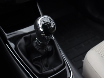 Nissan Pulsar 1.2 DIG-T 115KM 2016 Nissan Pulsar 1.2 DIG-T, Salon Polska, Klima, zdjęcie 12