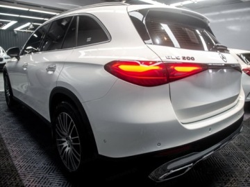 Mercedes GLC C254/X254 Coupe 2.0 200 204KM 2026 MERCEDES-BENZ GLC 200 4-Matic Avantgarde 2.0 (204KM) 2026, zdjęcie 4