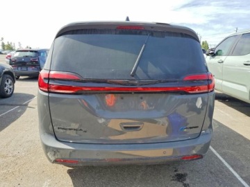 Chrysler Pacifica II 2023 Chrysler Pacifica Hybrid Touring L 2023 3.6 Hybryda Plug-in 260KM, zdjęcie 2