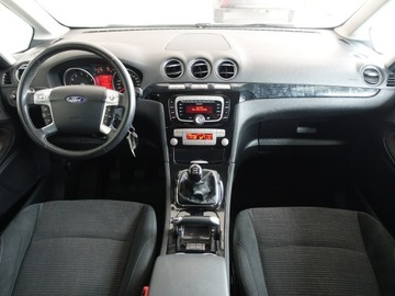 Ford Galaxy III Van 2.0 Duratec Flexifuel 145KM 2010 Ford Galaxy 2.0, zdjęcie 20