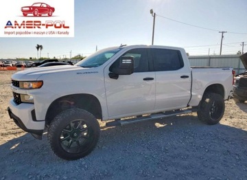 Chevrolet Silverado II 2021 Chevrolet Silverado K1500 Custom 2021 5.3 Benzyna 355KM