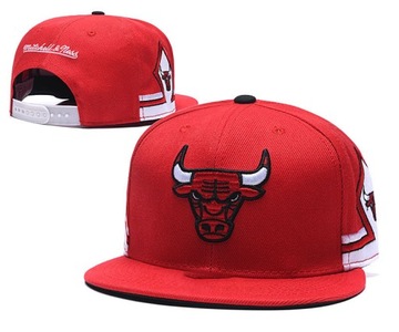 Бейсбольная кепка Chicago Bulls с плоскими полями