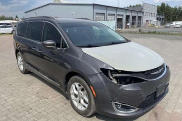 Chrysler Pacifica II 2017 Chrysler Pacifica 2017 Chrysler Pacifica - W POLSCE, po oplatach i akcyzie, zdjęcie 3