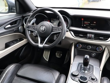 Alfa Romeo Stelvio SUV 2.0 Turbo 280KM 2019 Alfa Romeo Stelvio 2.0 Turbo Q4, Salon Polska, zdjęcie 6