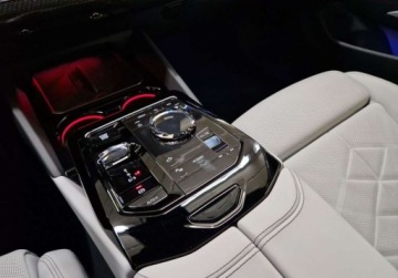 BMW Seria 5 G90-91 2025 BMW Seria 5 e M Sport Pro Gwarancja fabryczna 2.0 Hybryda Plug-in 299KM, zdjęcie 7