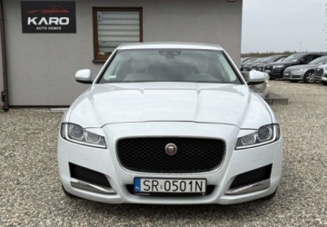 Jaguar XF II Sedan 2.0 i4D 163KM 2017 Jaguar XF Samochod z gwarancja 2.0 Diesel 163KM, zdjęcie 6