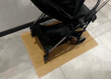 Mata EVA podkładka ochronna pod wózek dziecięcy 100x70 - BEŻOWA