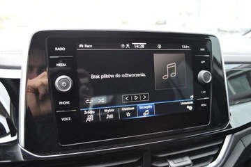 Volkswagen T-Roc I SUV R Facelifting 2.0 TSI 300KM 2023 Volkswagen T-Roc SalonPL R 300KM DSG 4x4 Panorama Pakiety ACC 19 DigitalCo, zdjęcie 16