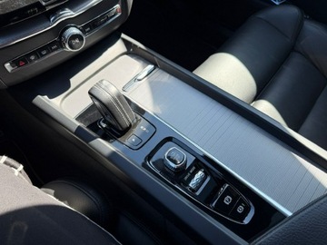 Volvo XC60 II Crossover D5 235KM 2020 Volvo XC 60 2.0D5 235KM R-Design Najbogatsza wersj, zdjęcie 15