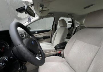 Ford Focus I Hatchback 1.6 16V 100KM 2005 Ford Focus Automat Klima Super Stan Warszawa 1.6 Benzyna 100KM, zdjęcie 8