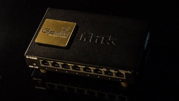 Лучшее потоковое аудио HiFi — переключатель GFmod SET с блоком питания и кабелями