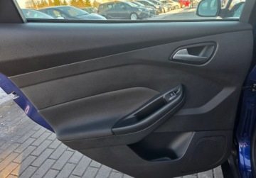 Ford Focus III Kombi Facelifting 1.0 EcoBoost 100KM 2014 Ford Focus 1.0Benz 100KM Grz.szybafotele Serwis Klima ParkasistOplaty Gwar, zdjęcie 20