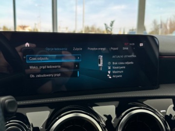 Mercedes Klasa A W177/V177 Hatchback Plug-In 1.3 250e 218KM 2020 Mercedes-Benz A 250 e AMG Line / Plug In / Fotele, zdjęcie 27