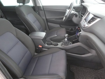 Hyundai Tucson III SUV 1.6 T-GDI 177KM 2017 Hyundai Tucson 1.6 T-GDI, Salon Polska, zdjęcie 8