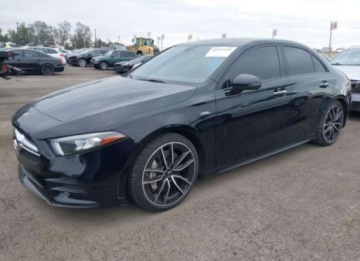 Mercedes Klasa A W177/V177 2021 Mercedes-Benz Klasa A 2021, 2.0L, 4x4, 35 AMG, od ubezpieczalni 2.0 Benzyna, zdjęcie 8