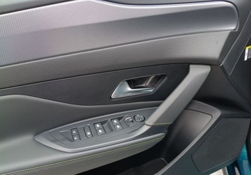 Peugeot 408 2025 Peugeot 408 mHEV GT e-DSC6 2025 1.2 Benzyna 145KM, zdjęcie 10