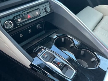 Audi Q5 II SUV Facelifting 2.0 40 TDI 204KM 2026 AUDI Q5 TDI quattro S line Suv 2.0 (204KM) 2026, zdjęcie 10