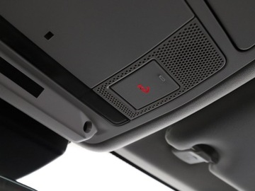 Jaguar XE Sedan 2.0 i4 180KM 2018 Jaguar XE niski przebieg skóra navi virtual, zdjęcie 36