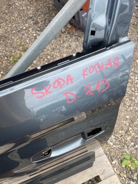 DVEŘE LEVÉ PŘEDNÍ SKODA KODIAK 565 LEVÝ