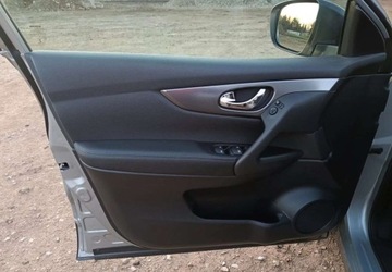 Nissan Qashqai II Crossover Facelifting 1.3DIG-T 140KM 2019 Nissan Qashqai 1.3 DIG-T Tekna Benzyna 140KM 100% Bezwypadkowy, zdjęcie 13